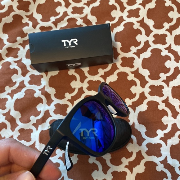 Carolita HTS by TYR - Picture 3 of 8